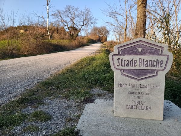 brevetto-strade-bianche-monte-sante-marie-cippo